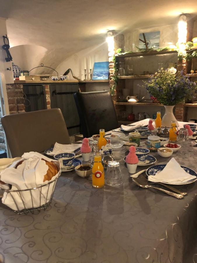 Bed & Breakfast Adrichem En Scherpenseel Мидделбург Экстерьер фото